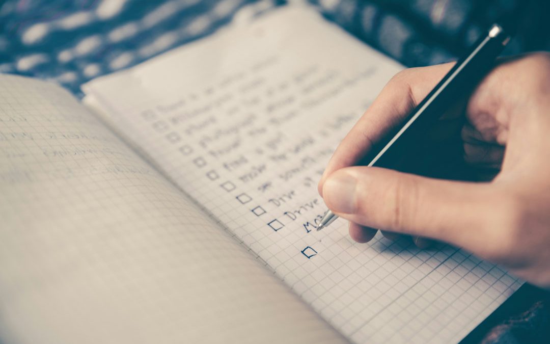 life-to-do-lists-glenn-carstens-peters-unsplash